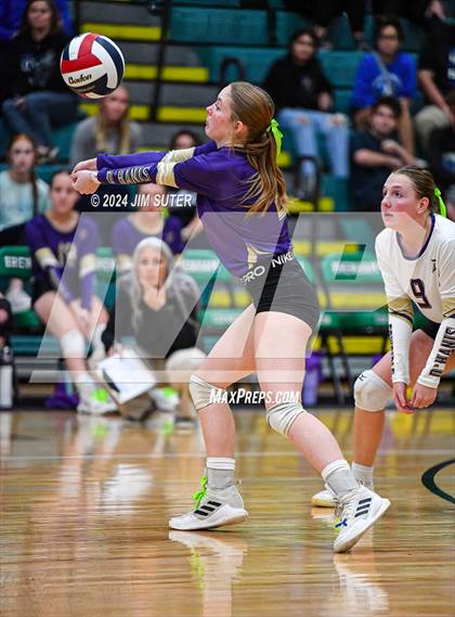 Thumbnail 3 in D'Hanis vs Round Top-Carmine (UIL Volleyball 1A Region III Semifinal) photogallery.