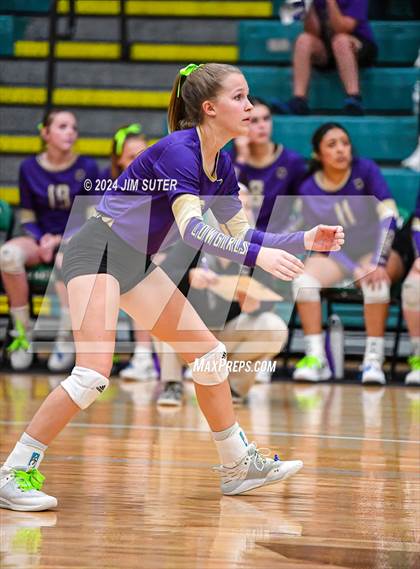 Thumbnail 3 in D'Hanis vs Round Top-Carmine (UIL Volleyball 1A Region III Semifinal) photogallery.