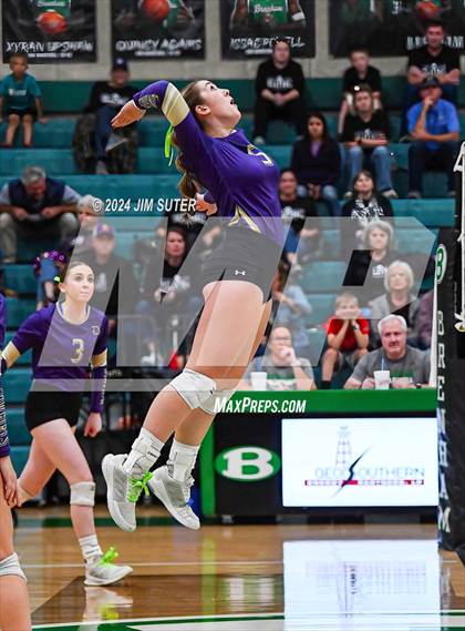 Thumbnail 3 in D'Hanis vs Round Top-Carmine (UIL Volleyball 1A Region III Semifinal) photogallery.