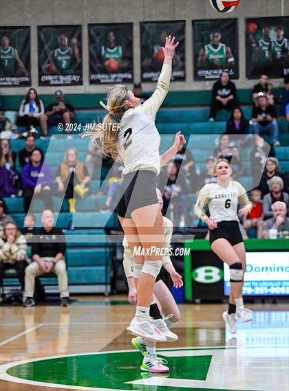 Thumbnail 2 in D'Hanis vs Round Top-Carmine (UIL Volleyball 1A Region III Semifinal) photogallery.