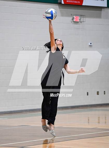 Thumbnail 2 in D'Hanis vs Round Top-Carmine (UIL Volleyball 1A Region III Semifinal) photogallery.