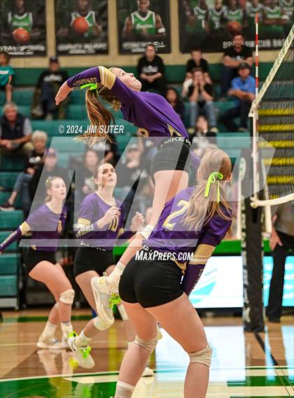 Thumbnail 3 in D'Hanis vs Round Top-Carmine (UIL Volleyball 1A Region III Semifinal) photogallery.
