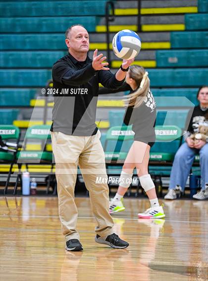 Thumbnail 1 in D'Hanis vs Round Top-Carmine (UIL Volleyball 1A Region III Semifinal) photogallery.