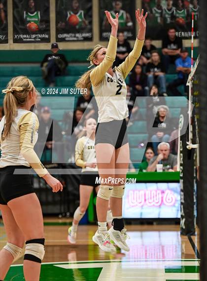 Thumbnail 3 in D'Hanis vs Round Top-Carmine (UIL Volleyball 1A Region III Semifinal) photogallery.