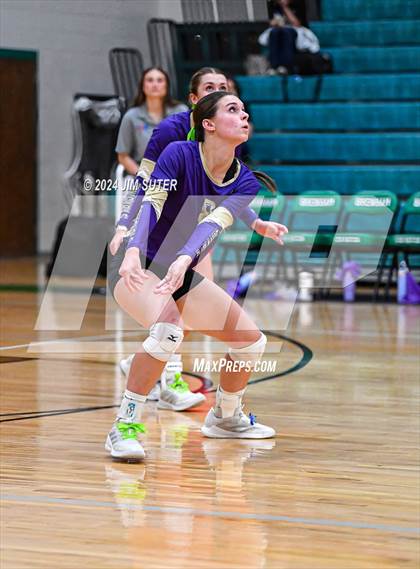 Thumbnail 2 in D'Hanis vs Round Top-Carmine (UIL Volleyball 1A Region III Semifinal) photogallery.
