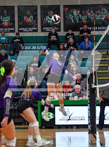 Thumbnail 3 in D'Hanis vs Round Top-Carmine (UIL Volleyball 1A Region III Semifinal) photogallery.