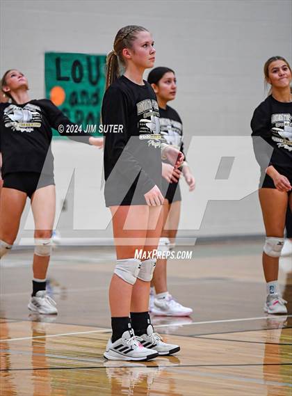 Thumbnail 2 in D'Hanis vs Round Top-Carmine (UIL Volleyball 1A Region III Semifinal) photogallery.