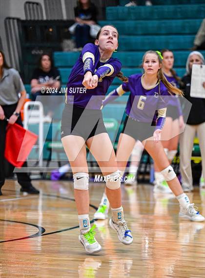 Thumbnail 1 in D'Hanis vs Round Top-Carmine (UIL Volleyball 1A Region III Semifinal) photogallery.