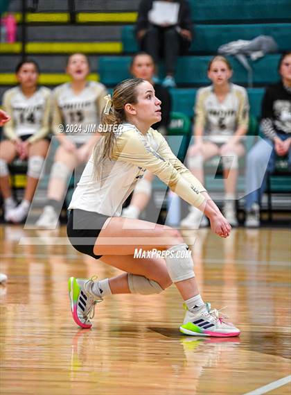 Thumbnail 2 in D'Hanis vs Round Top-Carmine (UIL Volleyball 1A Region III Semifinal) photogallery.
