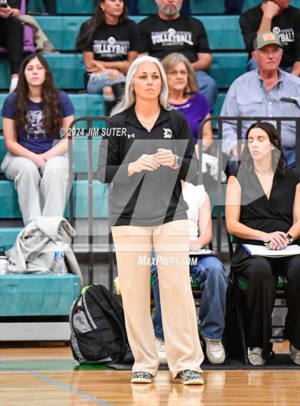 Thumbnail 3 in D'Hanis vs Round Top-Carmine (UIL Volleyball 1A Region III Semifinal) photogallery.