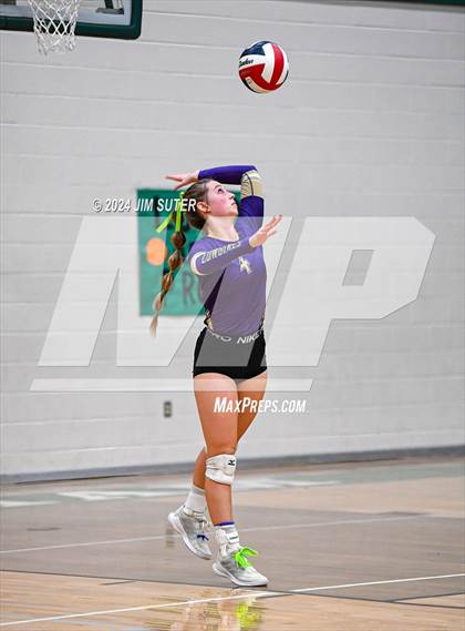 Thumbnail 3 in D'Hanis vs Round Top-Carmine (UIL Volleyball 1A Region III Semifinal) photogallery.