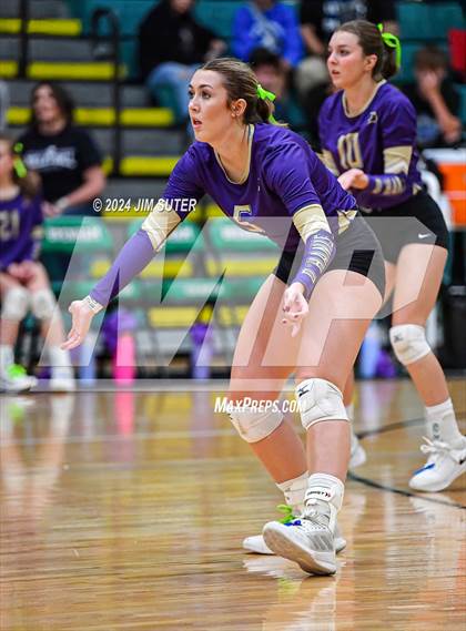 Thumbnail 1 in D'Hanis vs Round Top-Carmine (UIL Volleyball 1A Region III Semifinal) photogallery.