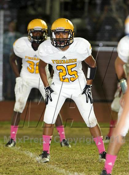 Thumbnail 1 in Lynwood vs. Firebaugh (Lynwood City Classic)  photogallery.