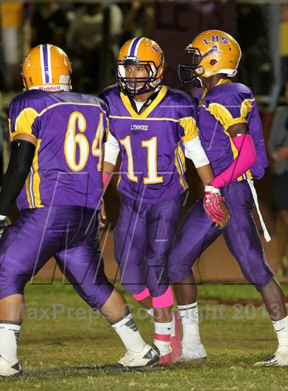 Thumbnail 2 in Lynwood vs. Firebaugh (Lynwood City Classic)  photogallery.