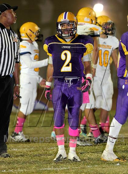 Thumbnail 2 in Lynwood vs. Firebaugh (Lynwood City Classic)  photogallery.