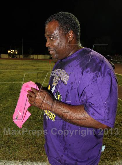 Thumbnail 2 in Lynwood vs. Firebaugh (Lynwood City Classic)  photogallery.