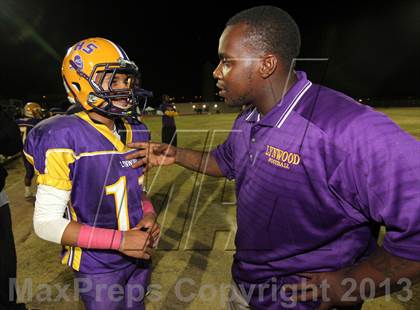 Thumbnail 3 in Lynwood vs. Firebaugh (Lynwood City Classic)  photogallery.