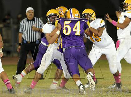 Thumbnail 3 in Lynwood vs. Firebaugh (Lynwood City Classic)  photogallery.