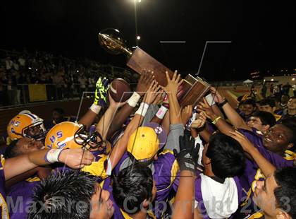 Thumbnail 2 in Lynwood vs. Firebaugh (Lynwood City Classic)  photogallery.