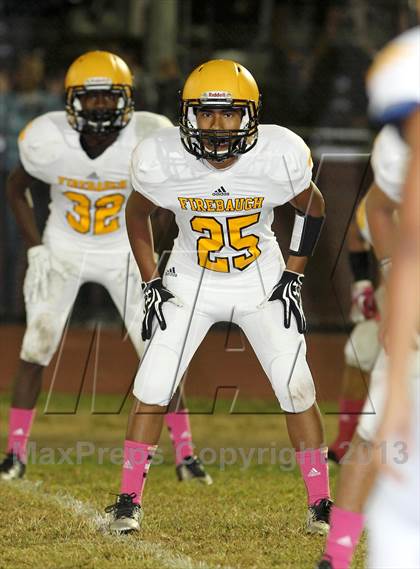 Thumbnail 2 in Lynwood vs. Firebaugh (Lynwood City Classic)  photogallery.
