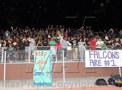 Thumbnail 2 in Lynwood vs. Firebaugh (Lynwood City Classic)  photogallery.