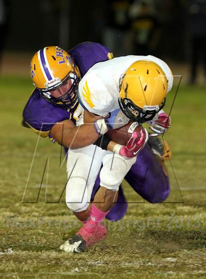 Thumbnail 3 in Lynwood vs. Firebaugh (Lynwood City Classic)  photogallery.