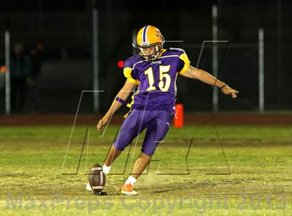 Thumbnail 3 in Lynwood vs. Firebaugh (Lynwood City Classic)  photogallery.
