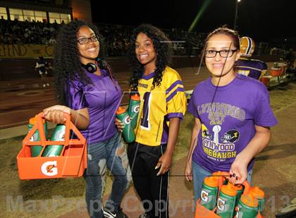 Thumbnail 2 in Lynwood vs. Firebaugh (Lynwood City Classic)  photogallery.