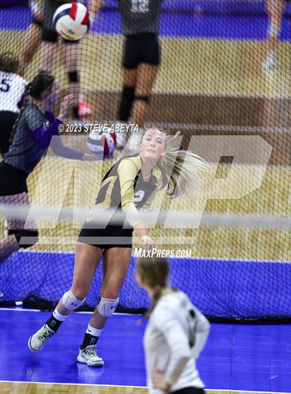 Thumbnail 1 in Jefferson Academy vs. Lamar (CHSAA 3A Contenders First Round) photogallery.