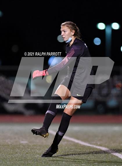 Thumbnail 1 in The Woodlands vs Kingwood Park (I-10 Shootout) photogallery.