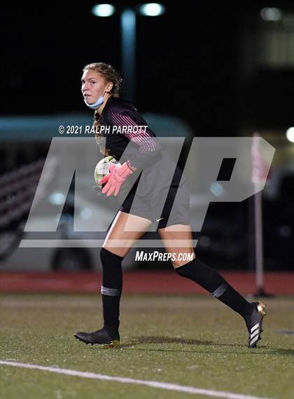 Thumbnail 2 in The Woodlands vs Kingwood Park (I-10 Shootout) photogallery.