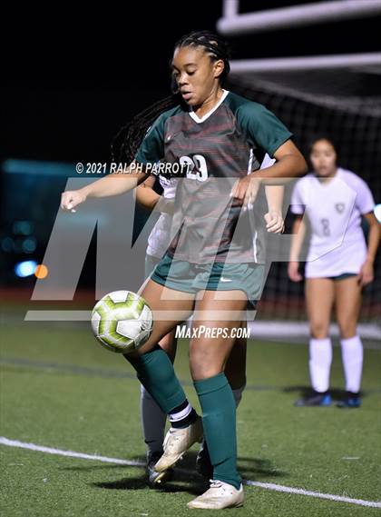 Thumbnail 2 in The Woodlands vs Kingwood Park (I-10 Shootout) photogallery.