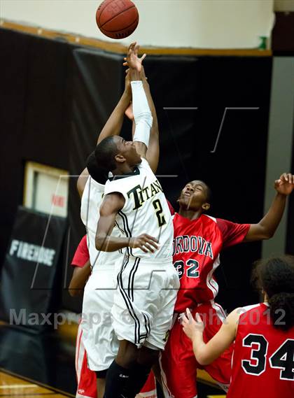 Thumbnail 2 in Chavez vs. Cordova (McDonald's Classic) photogallery.