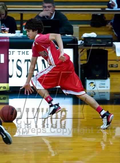 Thumbnail 1 in Chavez vs. Cordova (McDonald's Classic) photogallery.