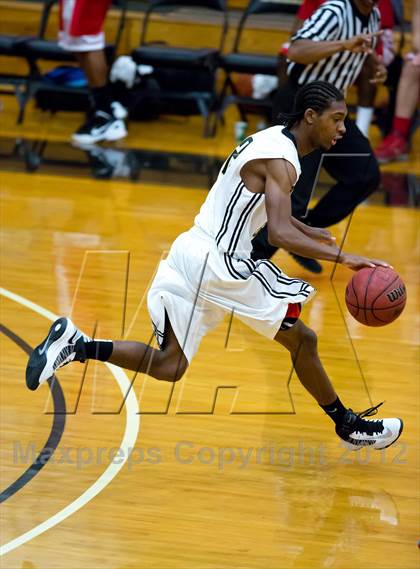 Thumbnail 3 in Chavez vs. Cordova (McDonald's Classic) photogallery.