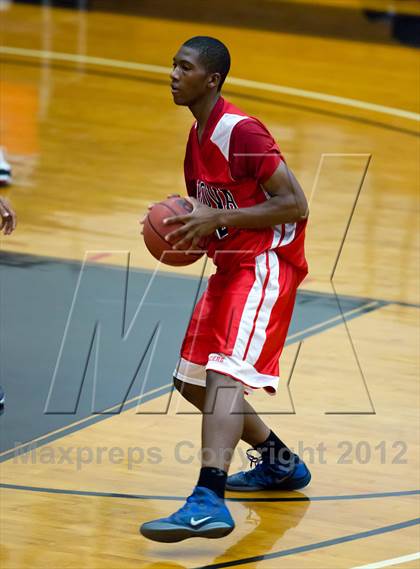Thumbnail 3 in Chavez vs. Cordova (McDonald's Classic) photogallery.