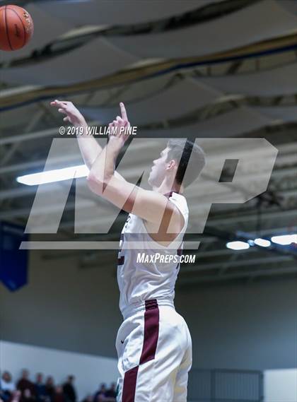 Thumbnail 2 in New Paltz vs. Minisink Valley (Section 9 Class A Championship) photogallery.