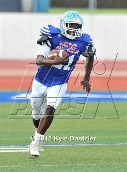Thumbnail 2 in 2015 Native All Star Football Classic (Red Hawks vs. Blue Eagles) photogallery.