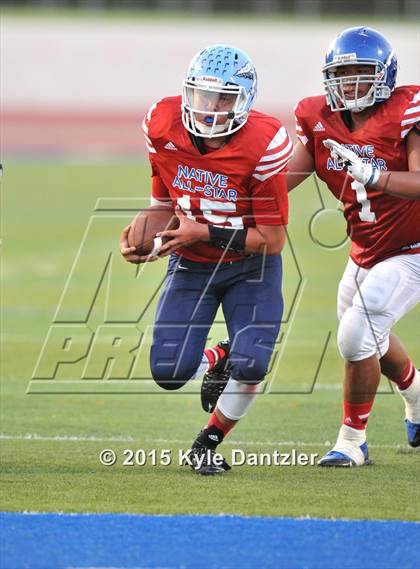 Thumbnail 3 in 2015 Native All Star Football Classic (Red Hawks vs. Blue Eagles) photogallery.