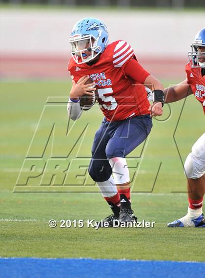 Thumbnail 2 in 2015 Native All Star Football Classic (Red Hawks vs. Blue Eagles) photogallery.
