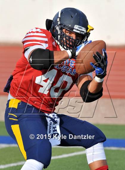 Thumbnail 3 in 2015 Native All Star Football Classic (Red Hawks vs. Blue Eagles) photogallery.