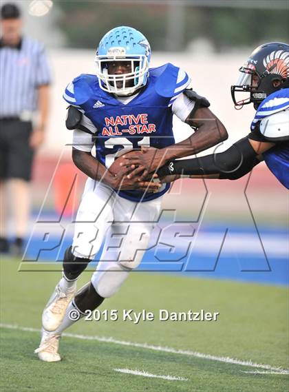 Thumbnail 2 in 2015 Native All Star Football Classic (Red Hawks vs. Blue Eagles) photogallery.