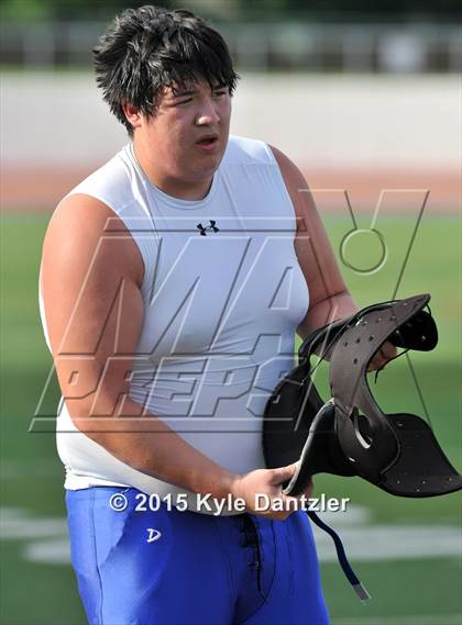 Thumbnail 3 in 2015 Native All Star Football Classic (Red Hawks vs. Blue Eagles) photogallery.