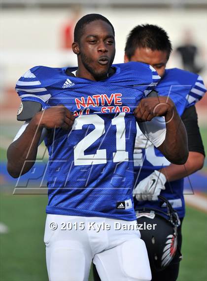 Thumbnail 1 in 2015 Native All Star Football Classic (Red Hawks vs. Blue Eagles) photogallery.