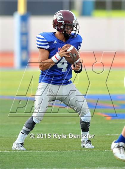 Thumbnail 3 in 2015 Native All Star Football Classic (Red Hawks vs. Blue Eagles) photogallery.