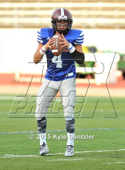 Thumbnail 3 in 2015 Native All Star Football Classic (Red Hawks vs. Blue Eagles) photogallery.
