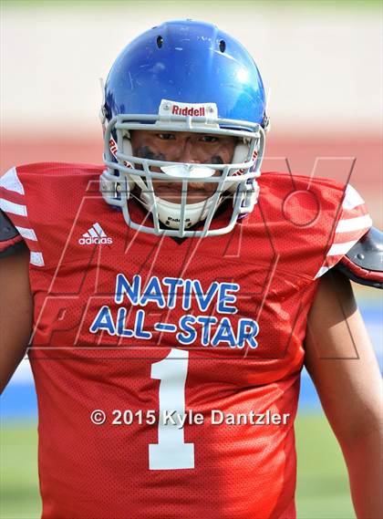 Thumbnail 3 in 2015 Native All Star Football Classic (Red Hawks vs. Blue Eagles) photogallery.