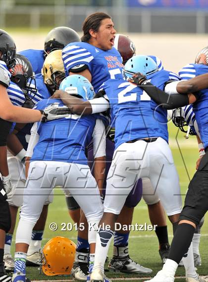 Thumbnail 3 in 2015 Native All Star Football Classic (Red Hawks vs. Blue Eagles) photogallery.