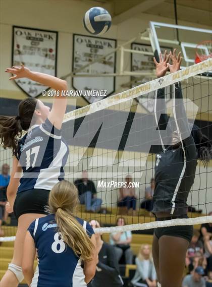 Thumbnail 2 in Camarillo @ Oak Park photogallery.