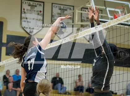 Thumbnail 3 in Camarillo @ Oak Park photogallery.